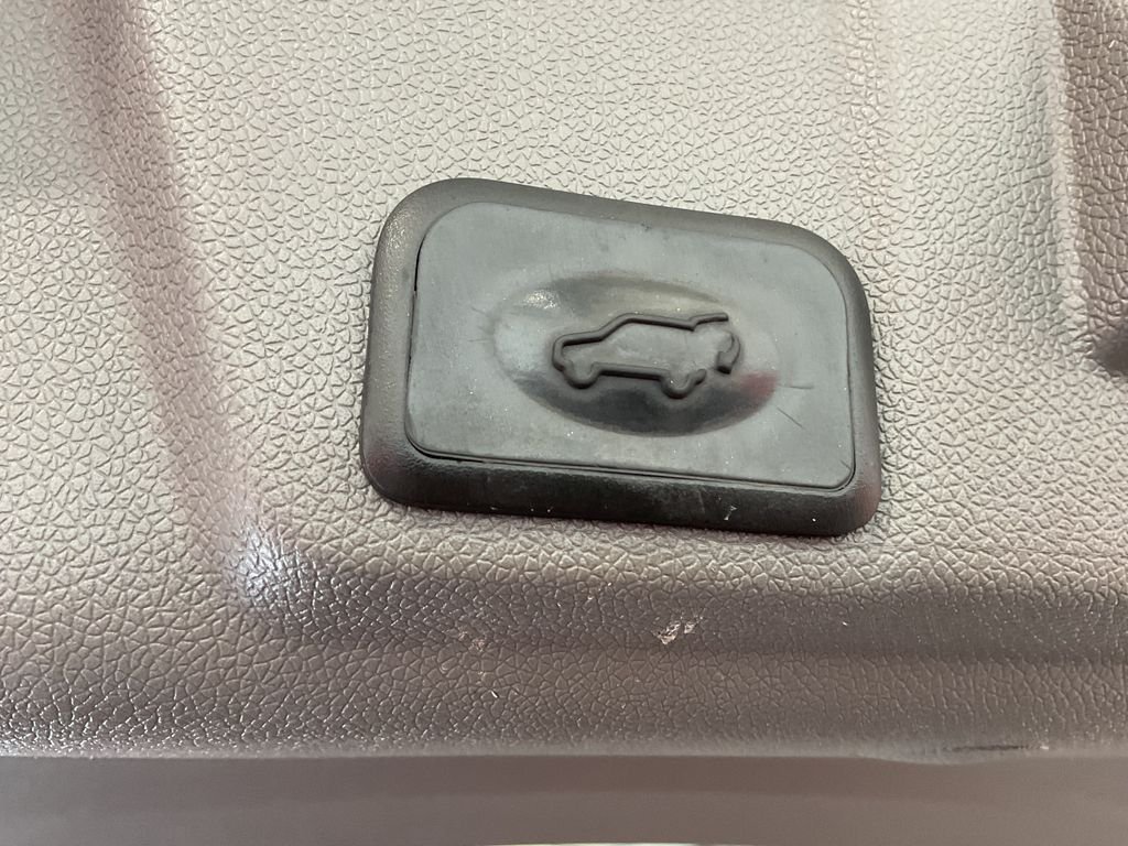 Used 2013 Gold Chevrolet LTZ image 10