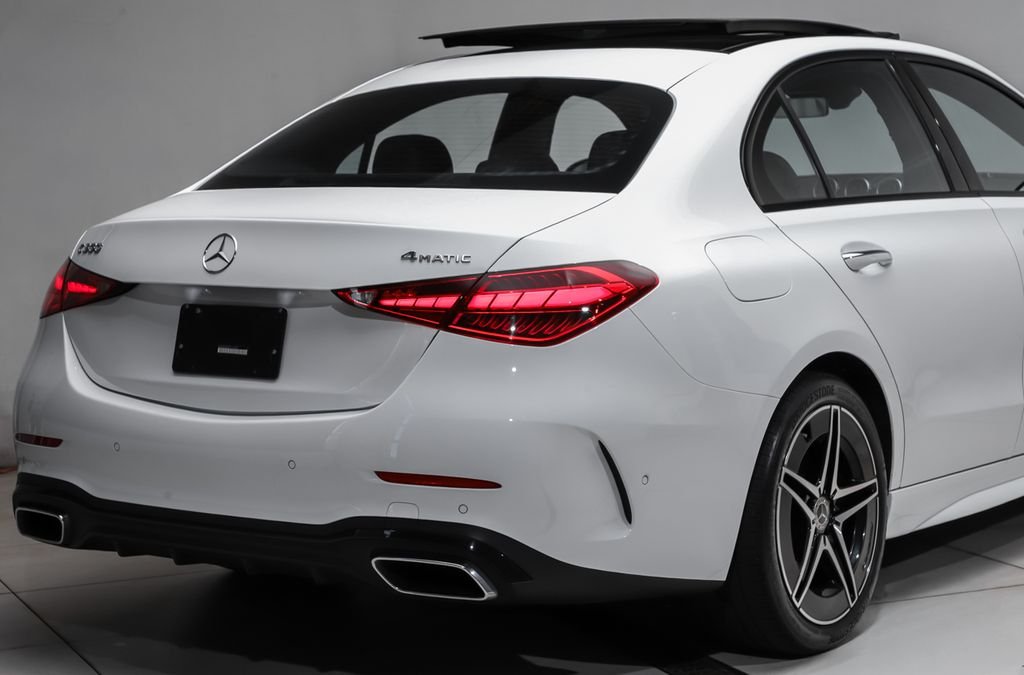 Used 2023  Mercedes-Benz C 300 image 4