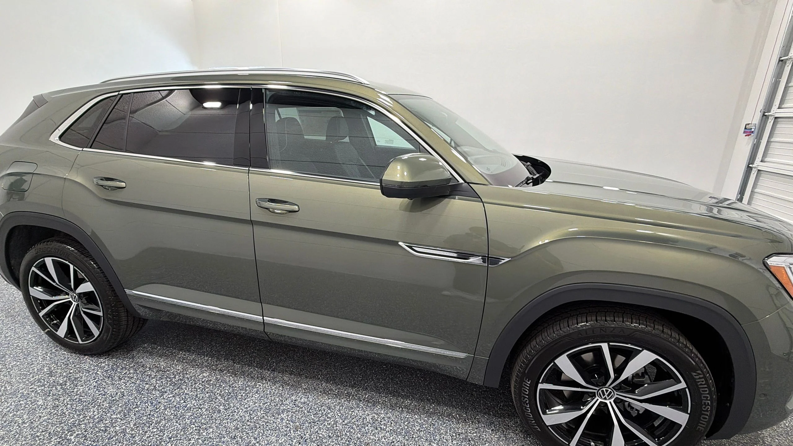 New 2026  Volkswagen 2.0T SEL Premium R-Line image 8