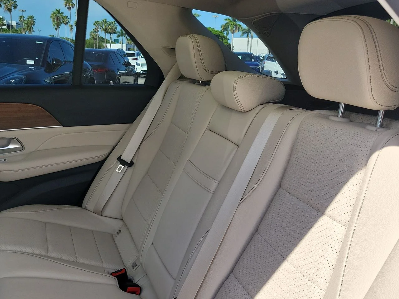 Certified Used 2023 White Mercedes-Benz GLE 350 image 11