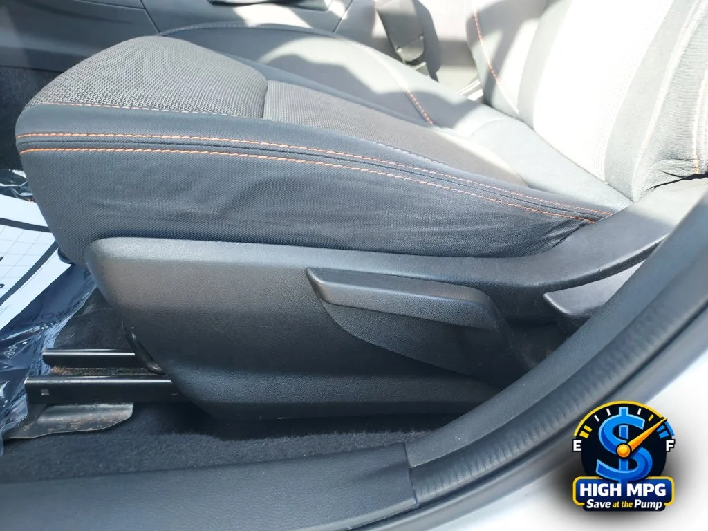 Used 2019 Silver Subaru 2.0i Premium image 11