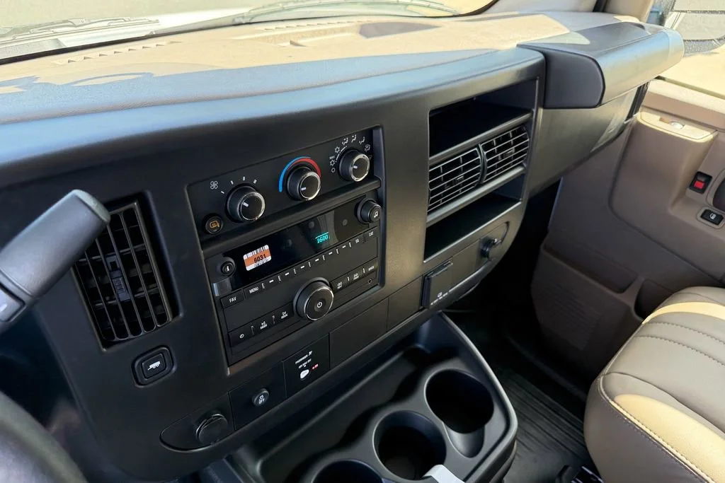 New 2026 Summit White GMC Work Van image 16