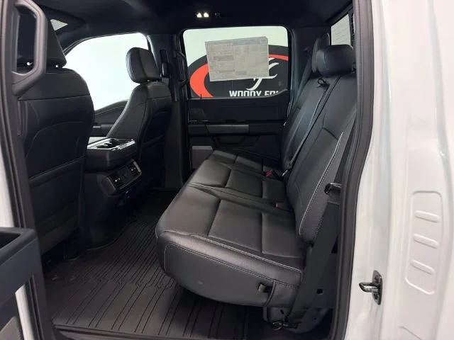 New 2026 Oxford White Ford Lariat® image 31