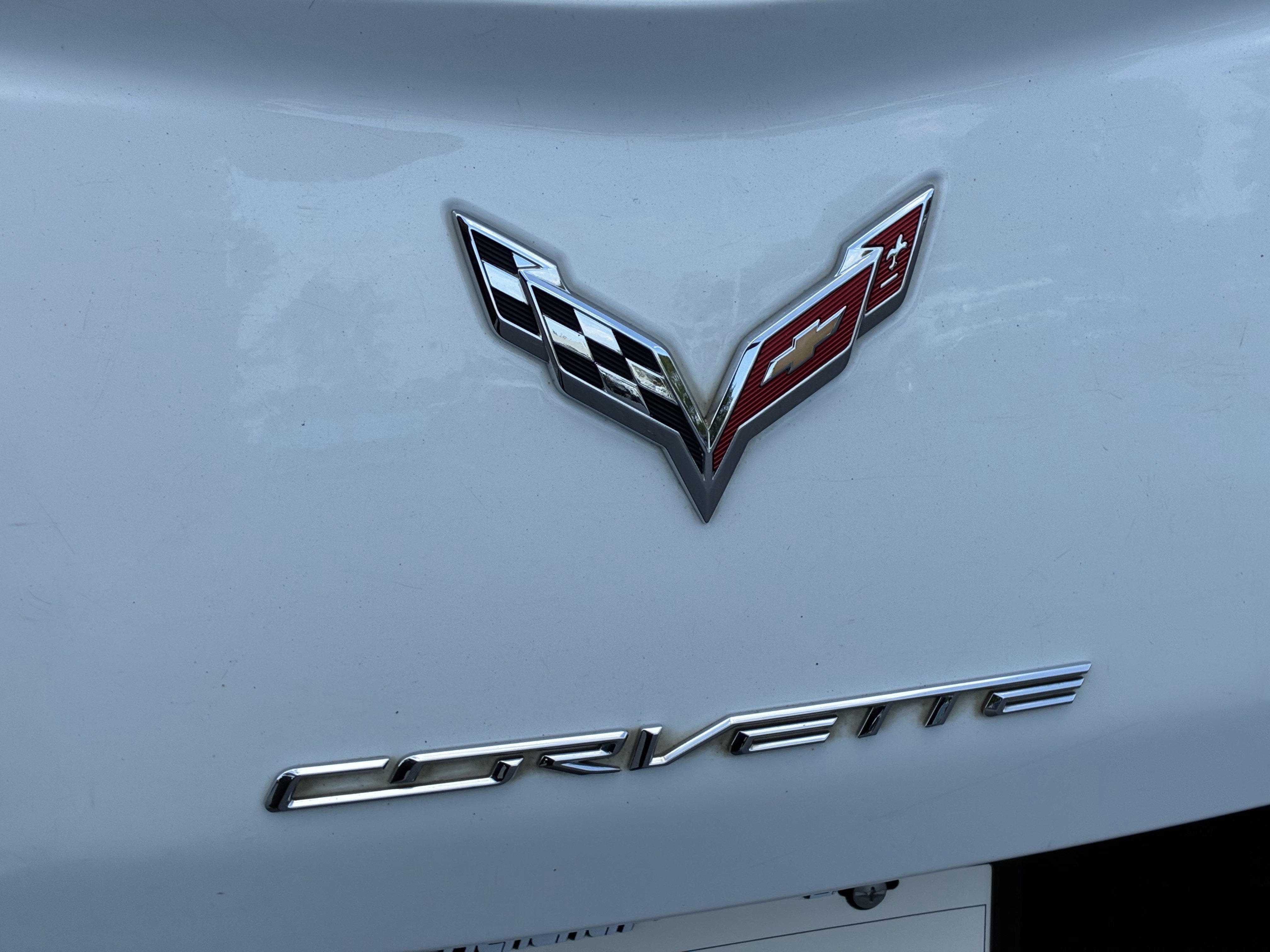 Used 2019 Arctic White Chevrolet 1LT image 12