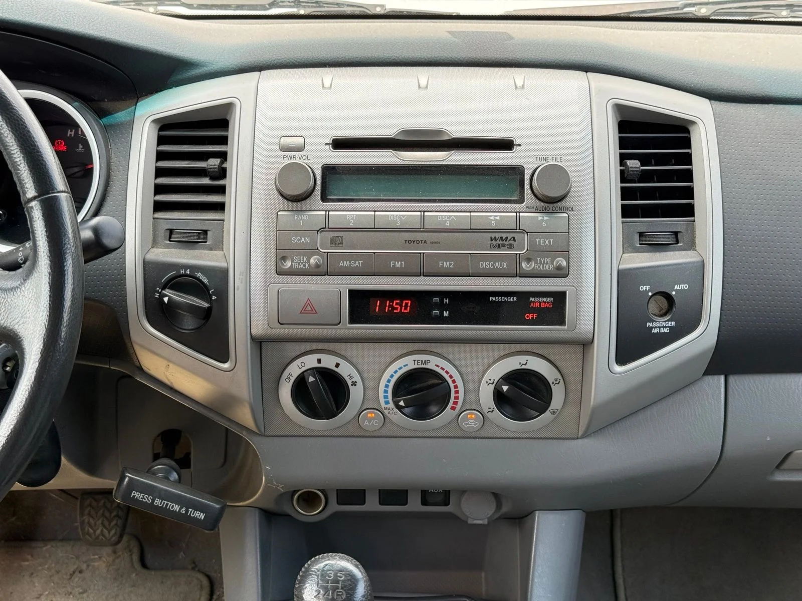 Used 2010  Toyota Base image 15