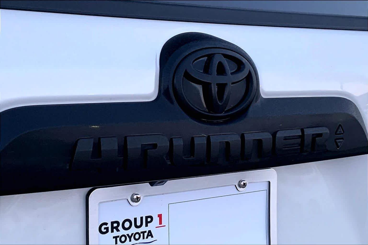 Used 2021 Blizzard Pearl Toyota Nightshade image 10