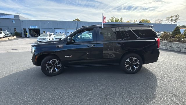 2025 GMC Yukon AT4 Ultimate - Photo 4