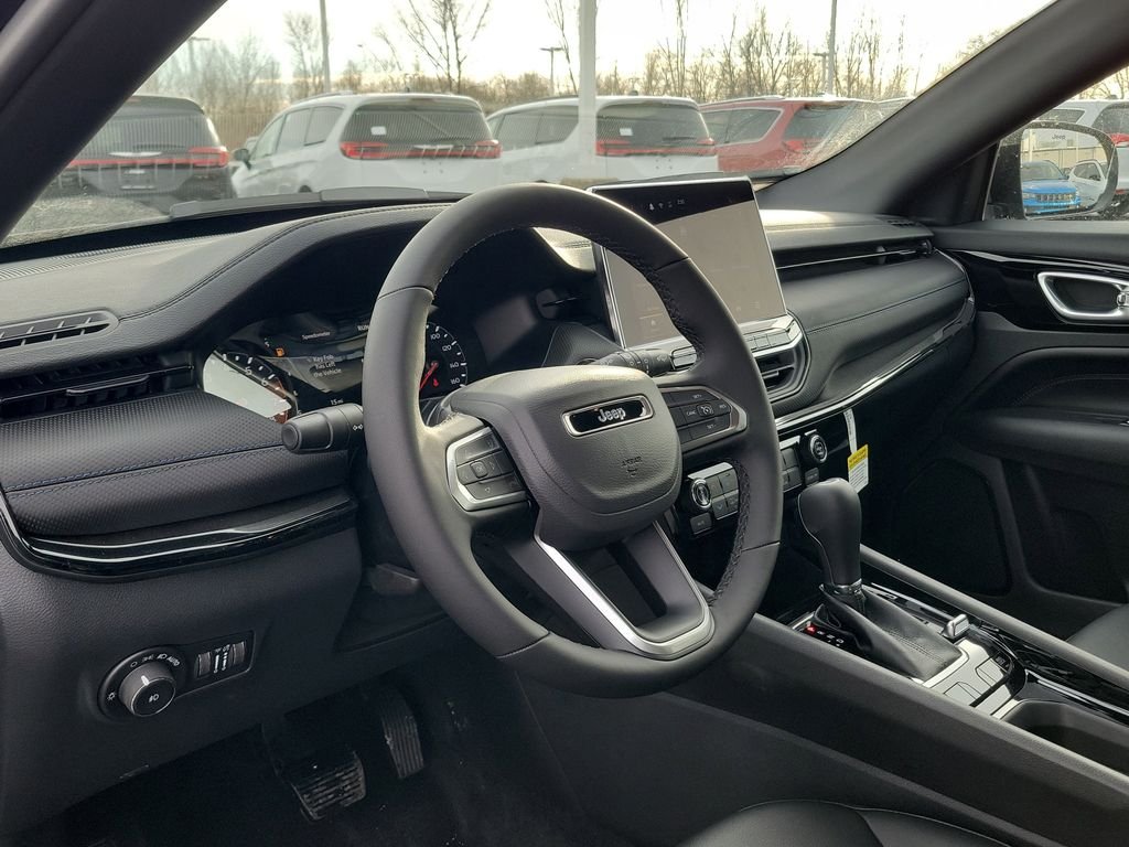 New 2026 Fathom Blue Pearl Coat Jeep Latitude image 16
