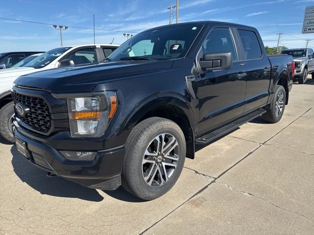 Used 2023 Black Metallic Ford XL image 2