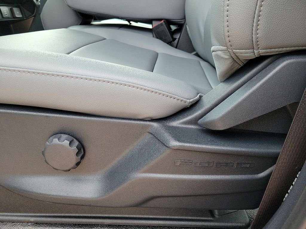 New 2026 White Ford XL image 20