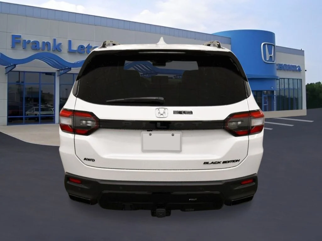 New 2026 Platinum White Pearl Honda AWD Black Edition image 4