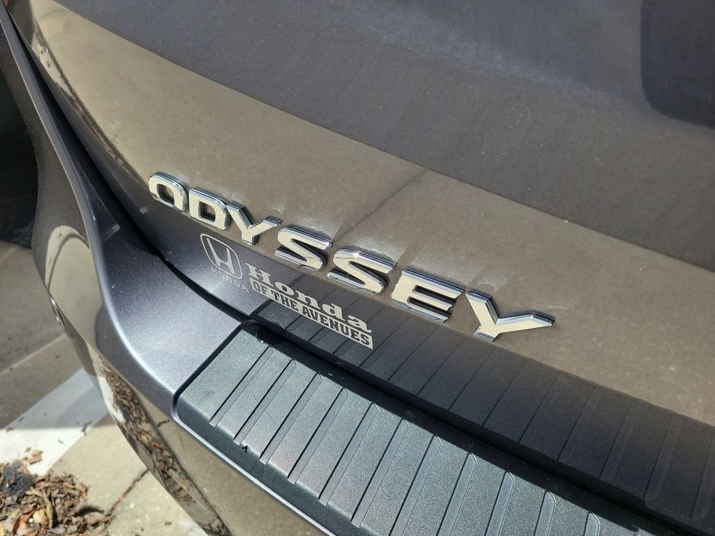 Certified Used 2024 Modern Steel Metallic Honda Touring image 15