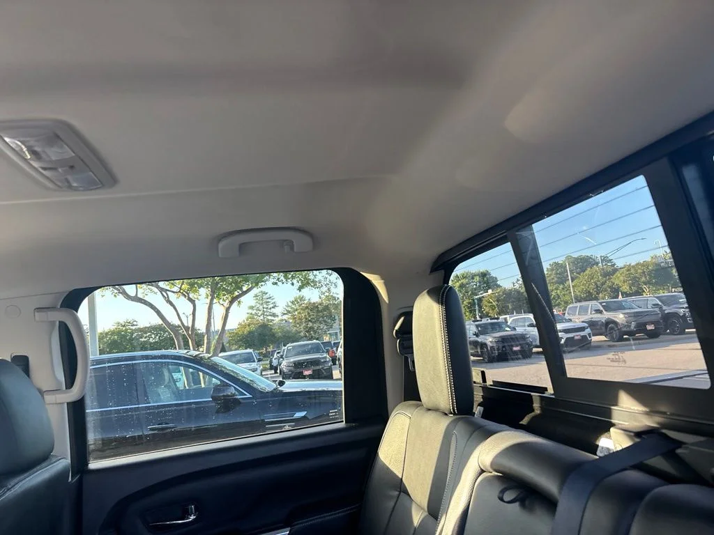 Used 2018 Black Nissan PRO-4X image 16