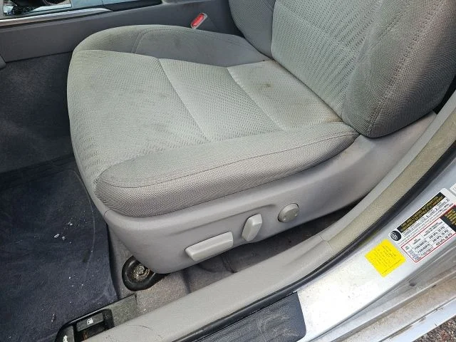 Used 2016 Gray Toyota LE image 18