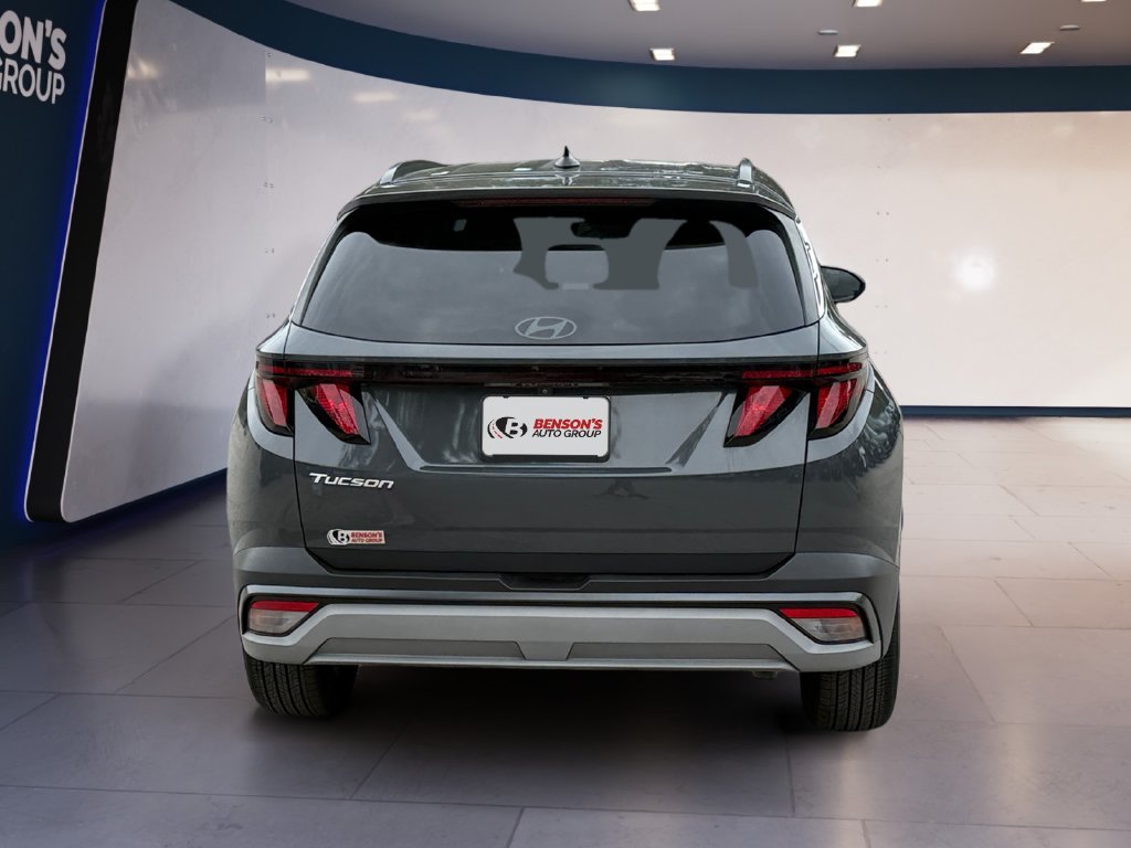 Used 2025 Gray Hyundai SEL image 4