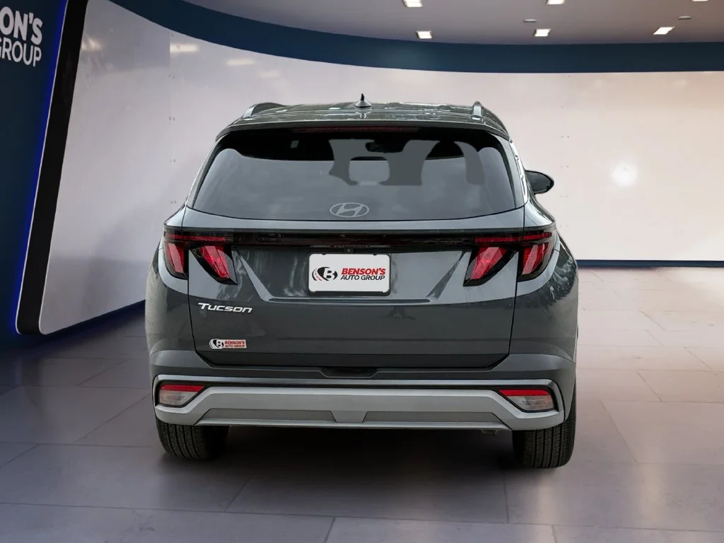Used 2025 Gray Hyundai SEL image 4