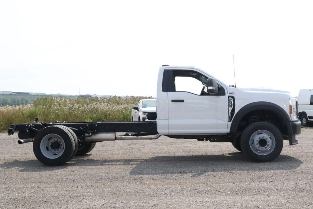 New 2026 Oxford White Ford F-600® XL image 10