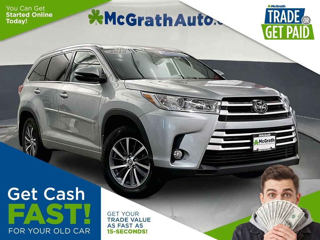 Used 2018 Silver Toyota XLE image 1