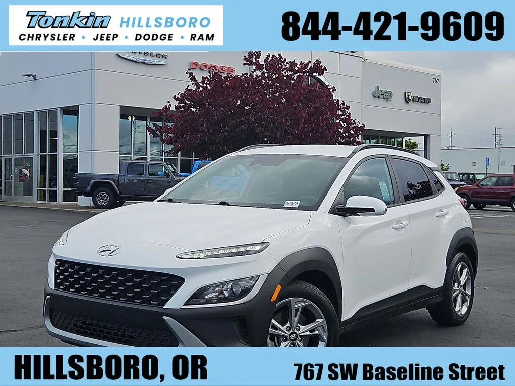 Used 2023 Lunar White Hyundai SEL image 1