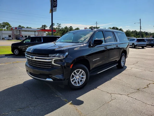 2024 Chevrolet Suburban LT