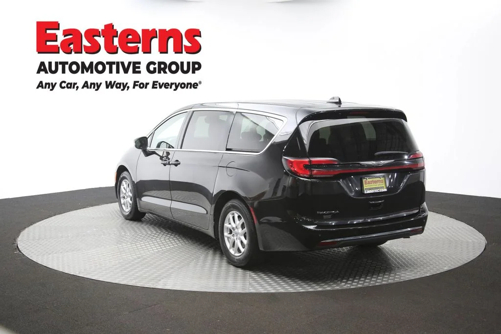 Used 2023 Black Chrysler Touring L image 66