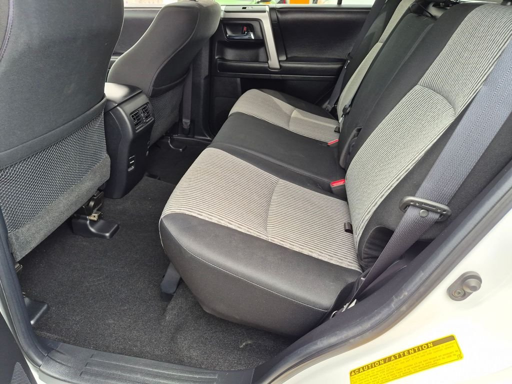 Used 2016 White Toyota SR5 image 35
