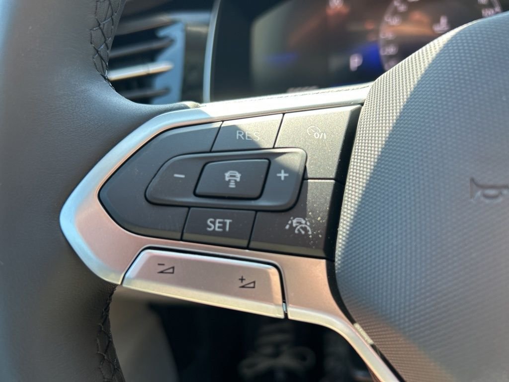 New 2026 White Volkswagen 1.5T SE image 28