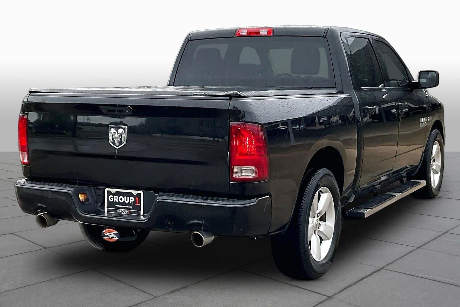 Used 2016 Brilliant Black Crystal Pearlcoat Ram Express image 13