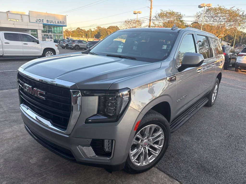 2023 GMC Yukon XL SLE