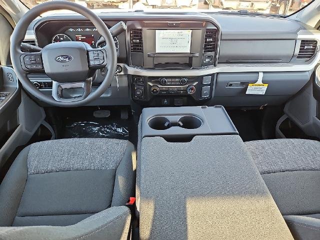 New 2027 Oxford White Ford F-250® XLT image 41