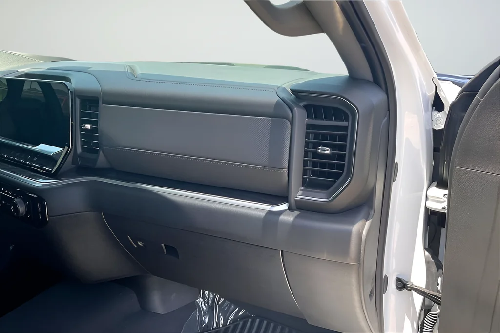 Used 2026 White Chevrolet LTZ image 21