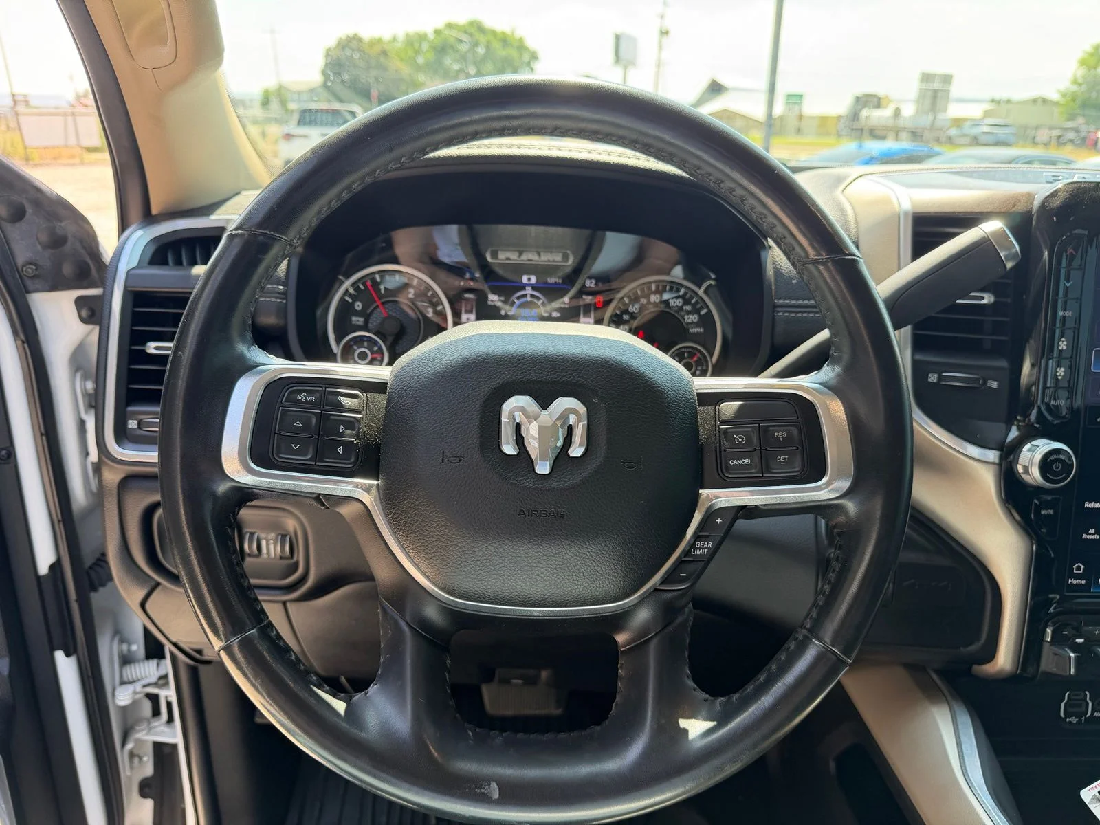 Used 2022 White Ram Laramie image 15