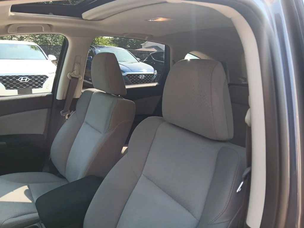 Used 2015  Honda EX image 14