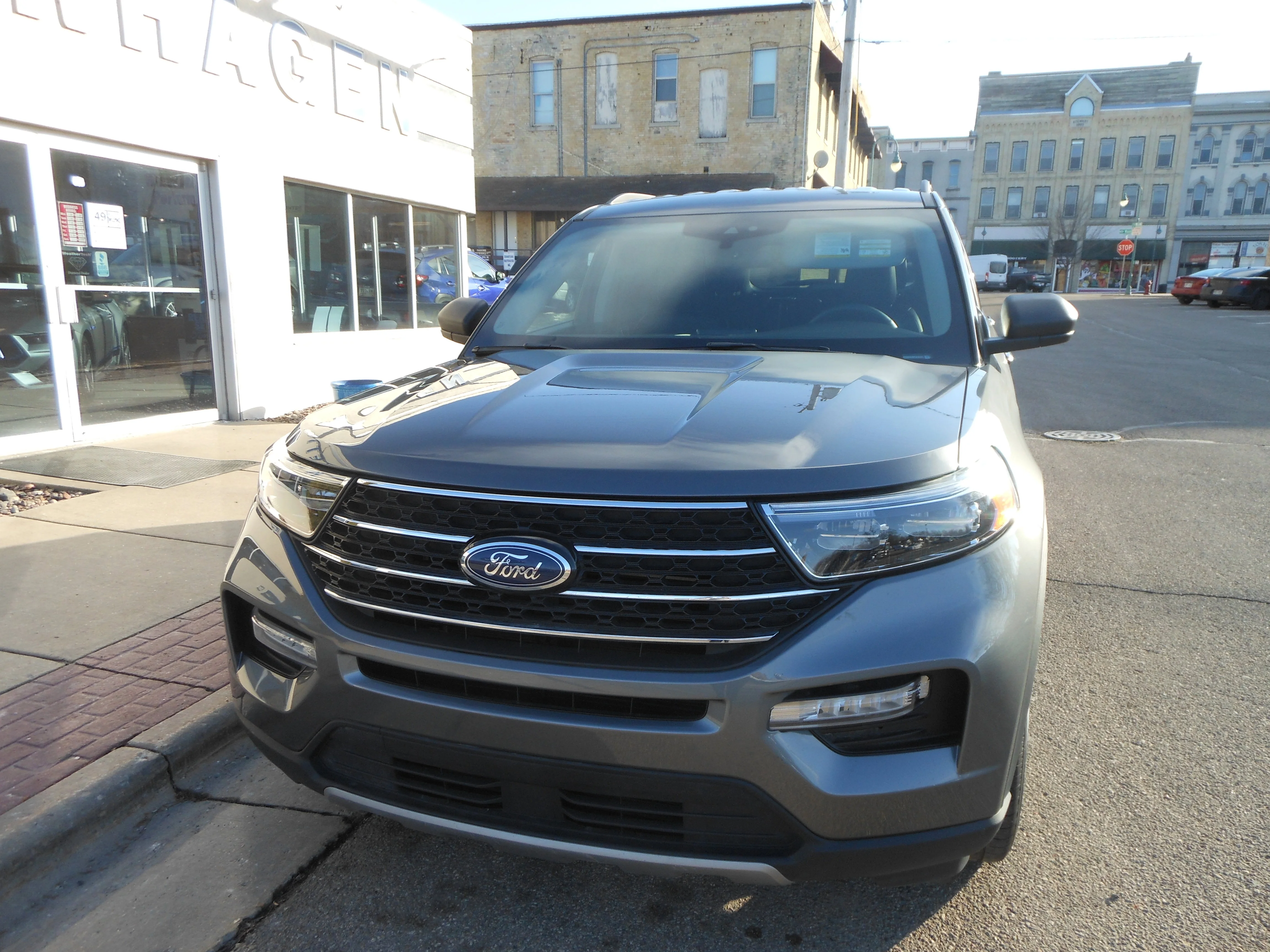 Vehicle Image 2