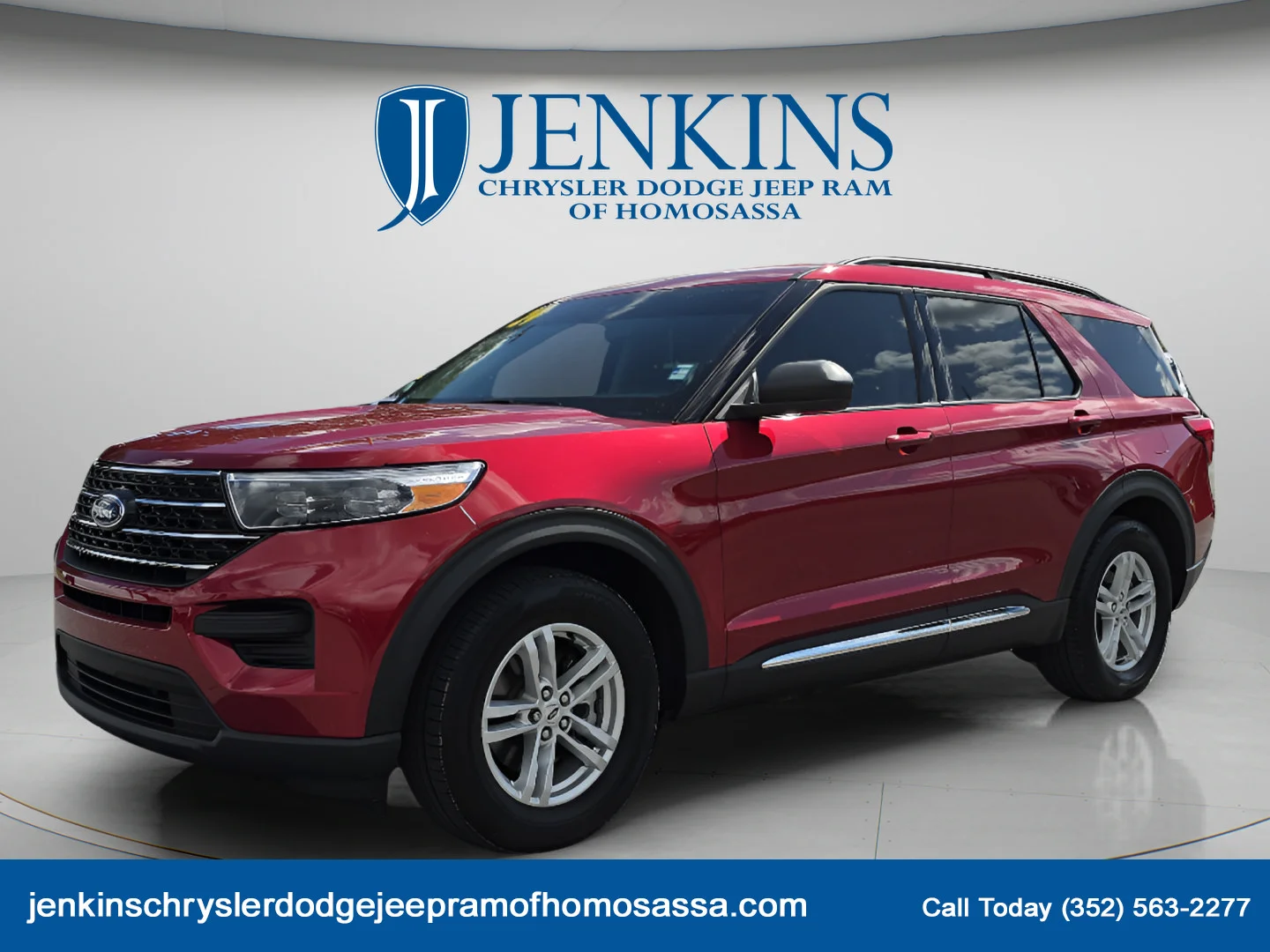 Used 2024 Rapid Red Metallic Tinted Clearcoat Ford XLT image 10