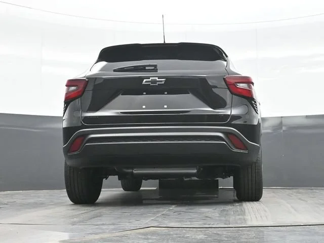 New 2026 Mosaic Black Metallic Chevrolet LT image 18