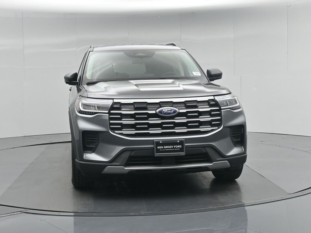 New 2026 Carbonized Gray Metallic Ford Active image 24