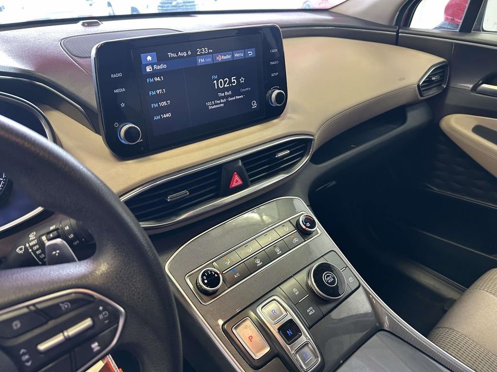 Used 2023 Red Hyundai SE image 19
