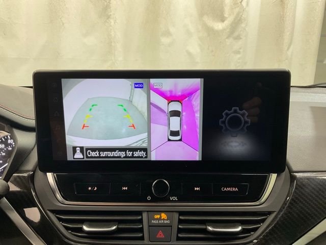 Used 2023 White Nissan 2.0 SR image 19