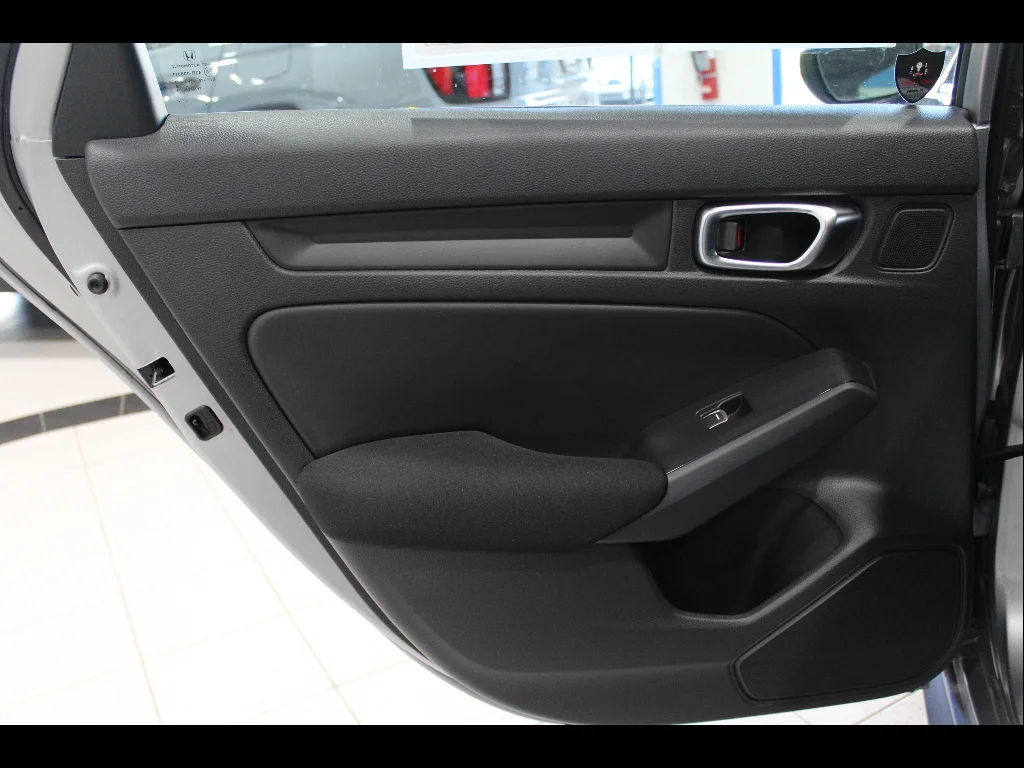 2022 Honda Civic Hatchback Sport - Photo 17