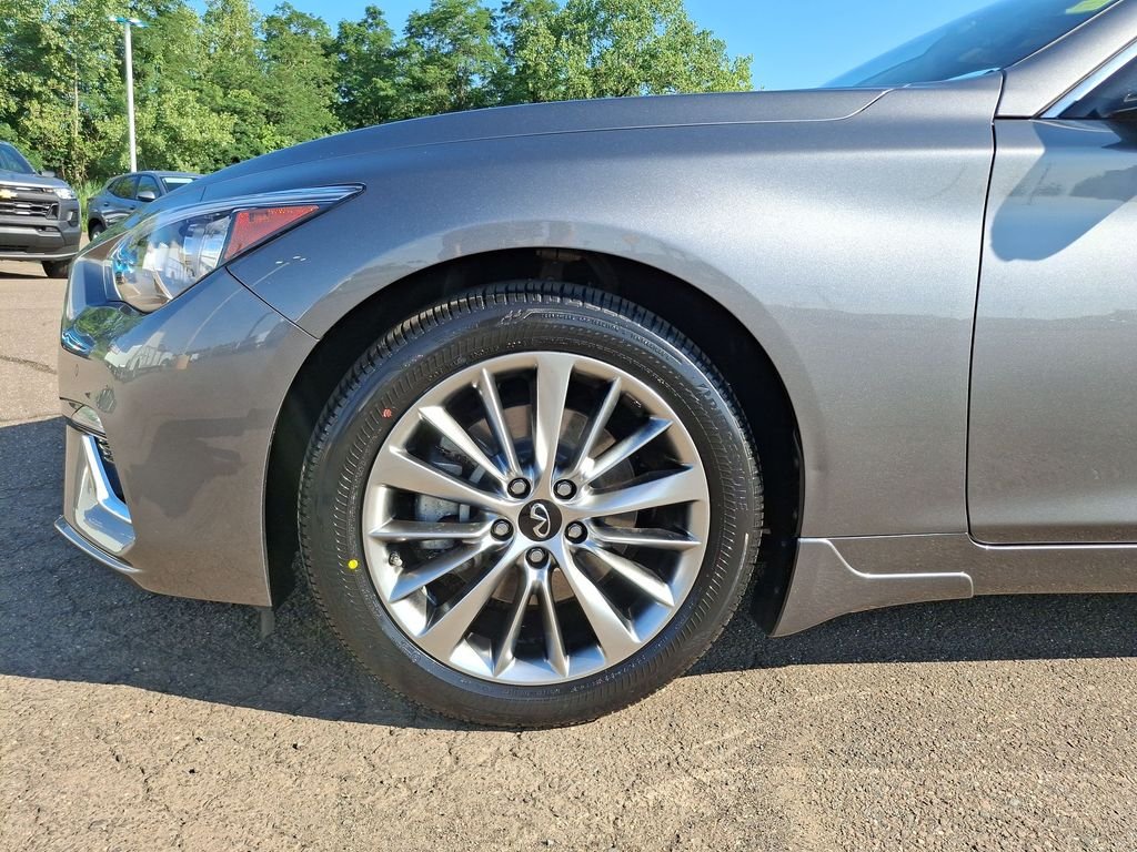 Used 2023 Gray INFINITI LUXE image 19