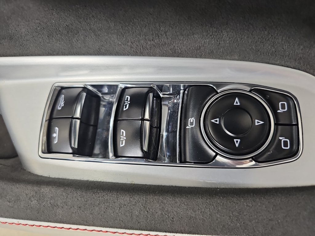 Certified Used 2023 CARBON FLASH METALLIC Chevrolet 3LT image 31