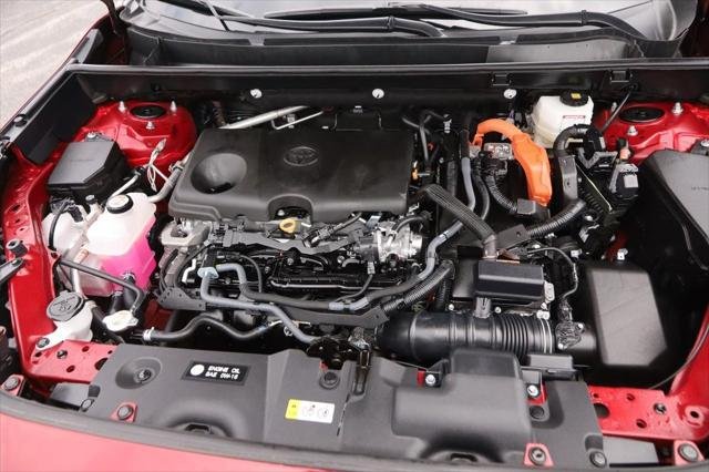 Certified Used 2025 RUBY FLARE PEARL* Toyota  image 28