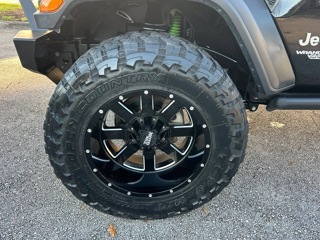 Used 2018 Black Clearcoat Jeep Unlimited Sport S image 19