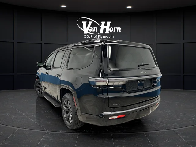 New 2026 High Gloss Black Exterior Paint Jeep Limited Altitude image 5