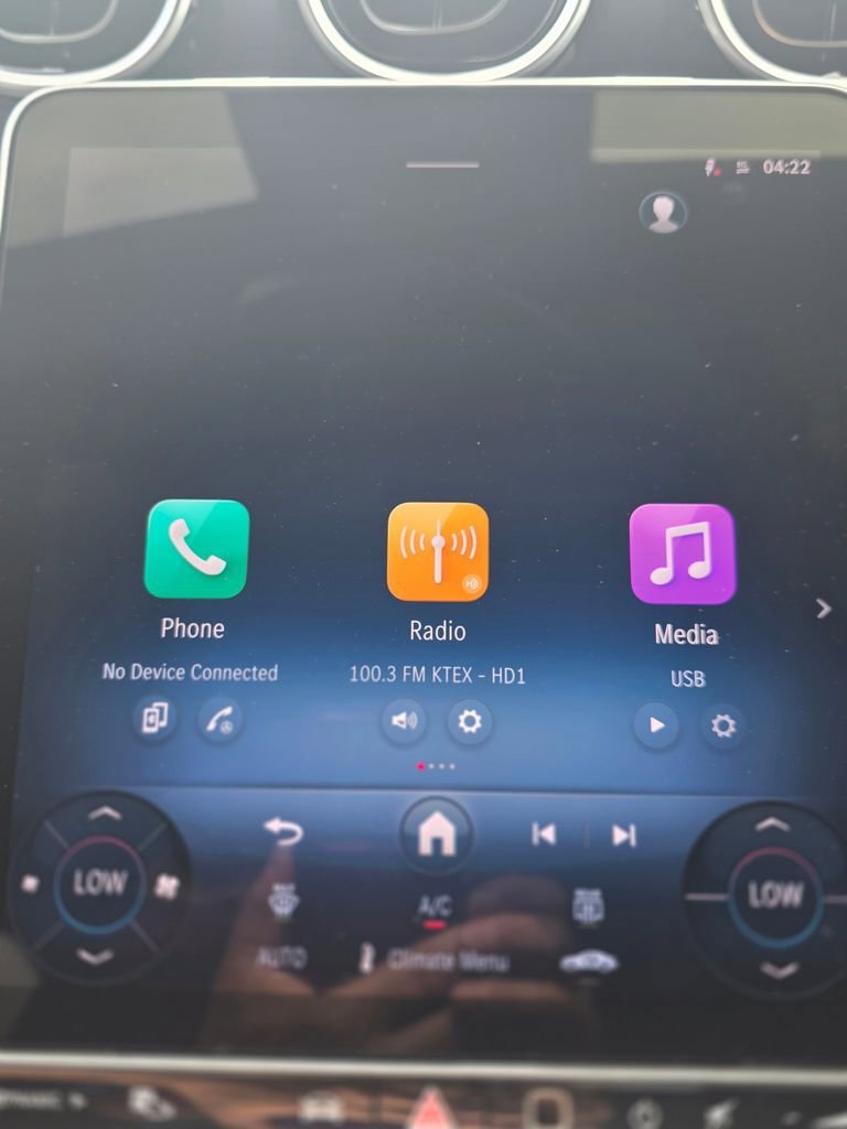 New 2026 Black Mercedes-Benz GLC 300 image 39