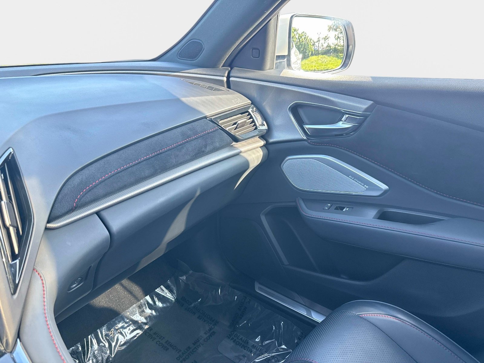 Used 2023 Platinum White Acura w/A-Spec Package image 24