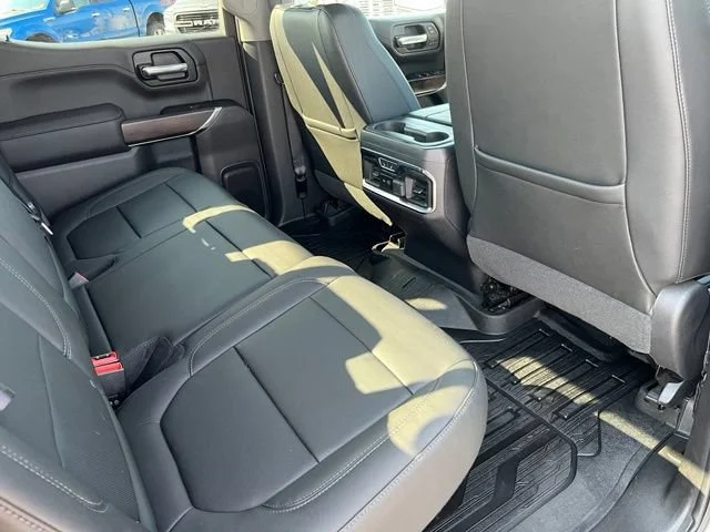 Used 2019 QUICKSILVER METALLIC GMC SLT image 26