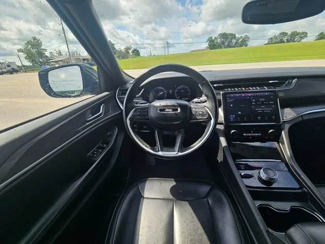 Used 2024 Silver Jeep Limited image 13