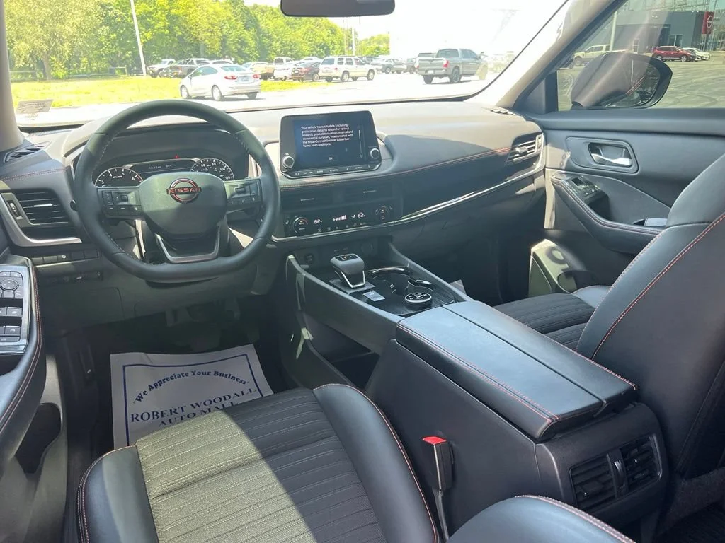 Used 2025 Boulder Gray Nissan Rock Creek image 16